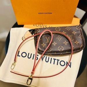Louis Vuitton Monogram Pochette, NEW, AUTHENTIC, with 2 NON branded straps!!